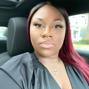 Meet your Posher, Ayana